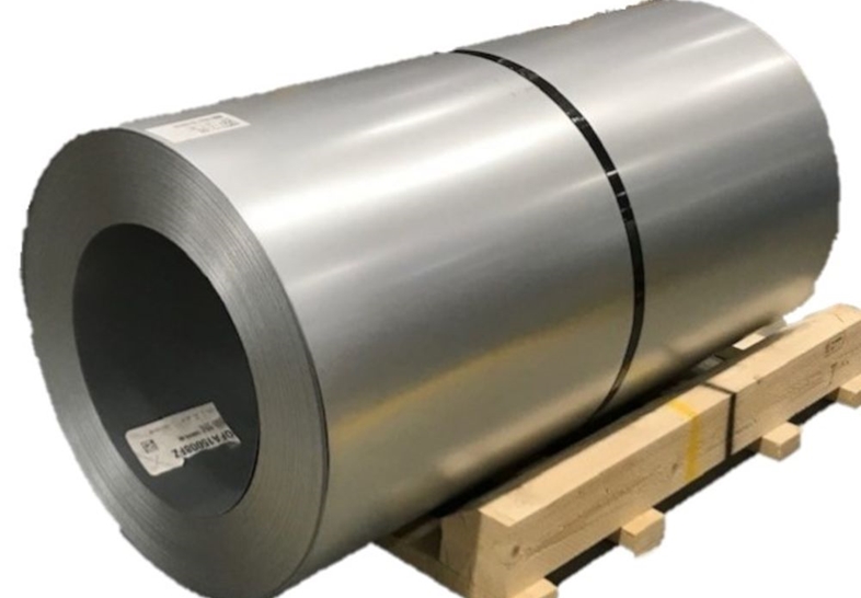 MAG12610_01.jpg